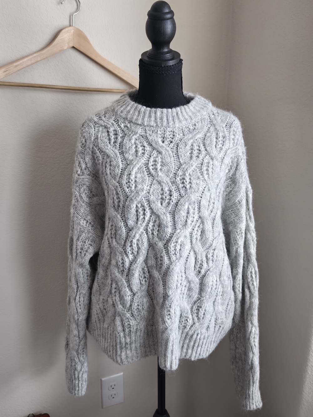 wild fable Heather Gray Cable Knit Crewneck Sweater NWT S